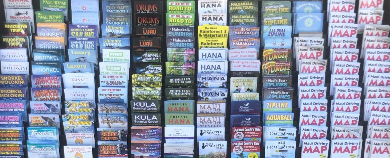 Tourist brochures display -Maui, Kauai, and Hawaii by Maui Circulatoin